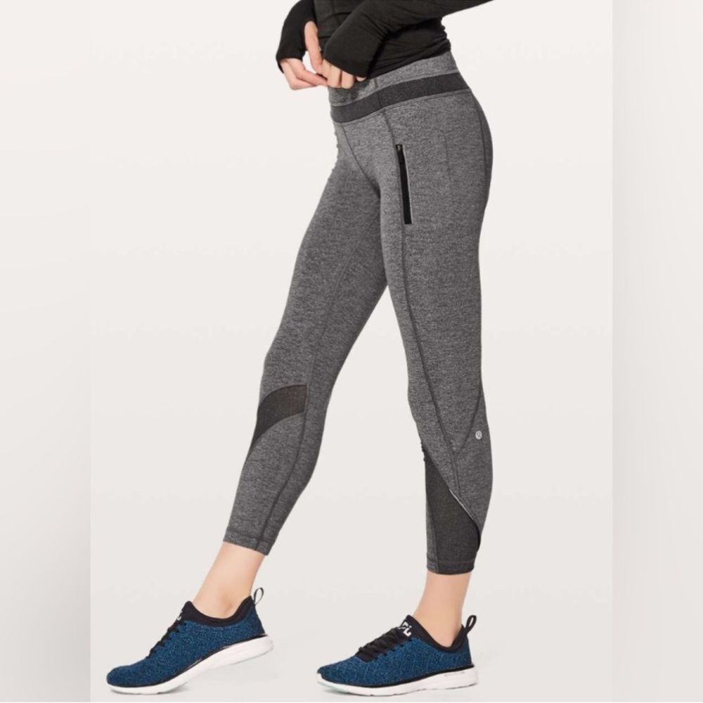 Lululemon Inspire Tight II reflective zip pocket legging size 8